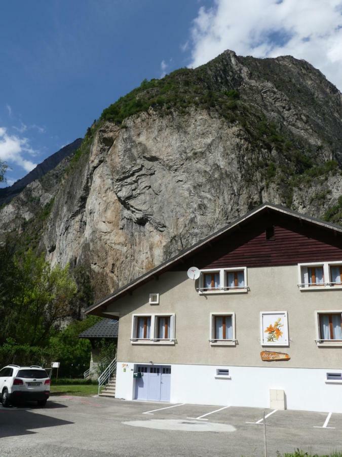 Les Lys Oranges Apartment Le Bourg-d'Oisans Bagian luar foto